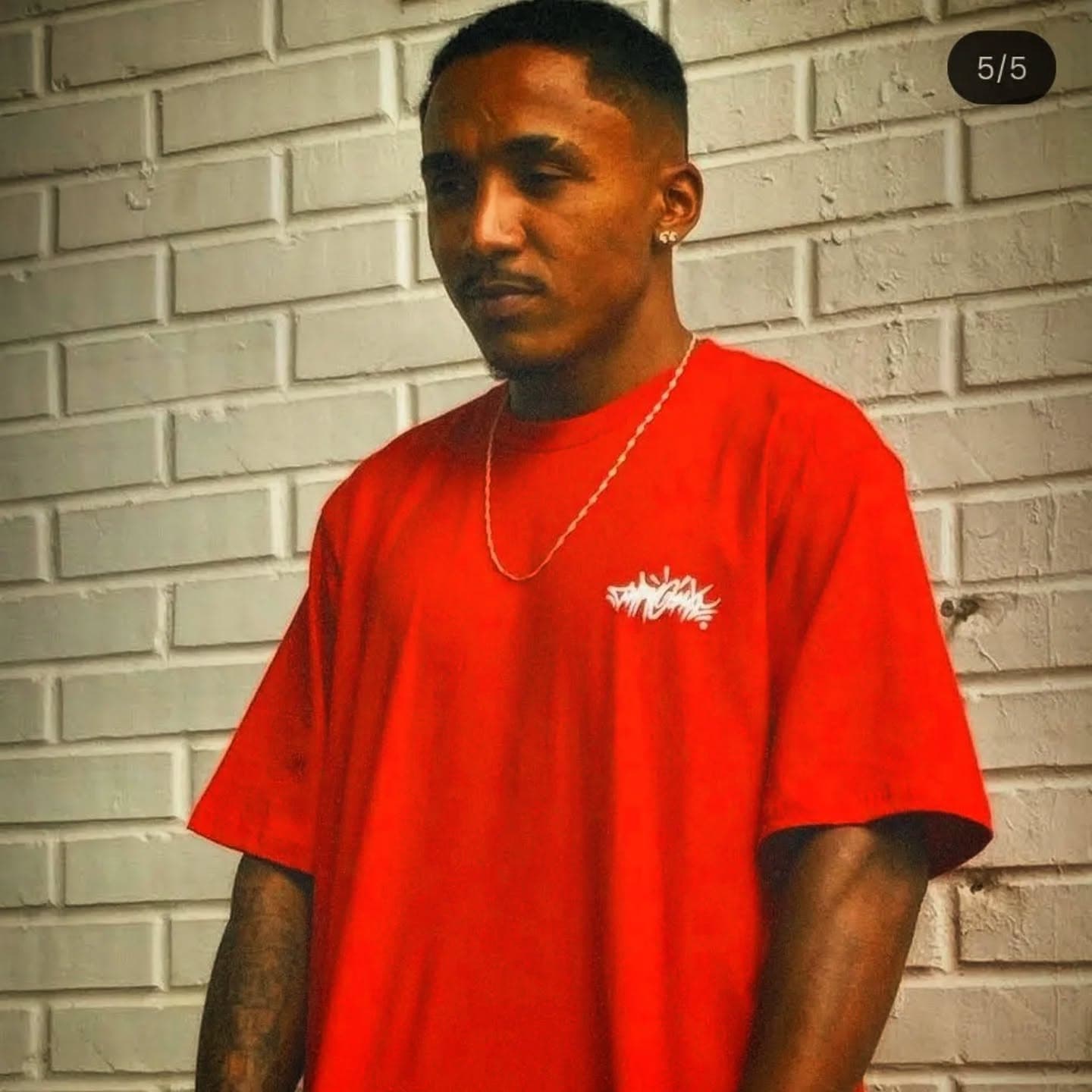 Ensaio Streetwear 064 Camisetas